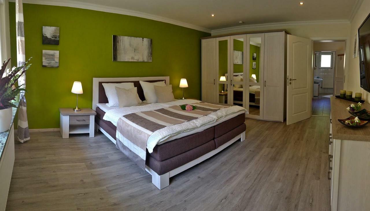 Roosartige Ferien - Ferienwohnung Am Weiherturm Bacharach Dış mekan fotoğraf
